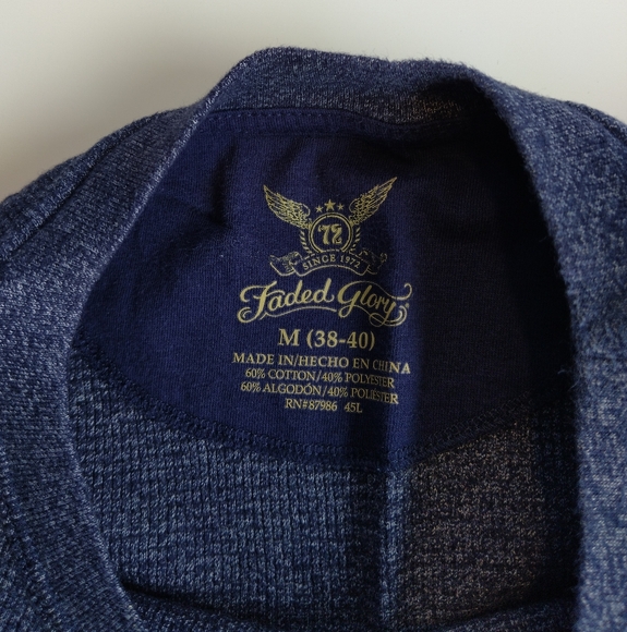 Shirt - Picture 4 of 6